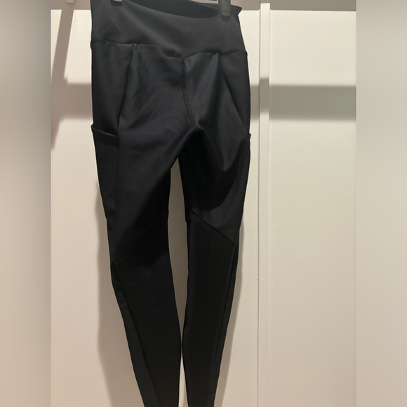 Alo Yoga leggings - Picture 8 of 12